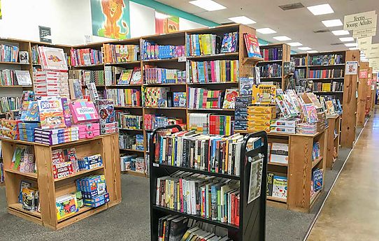 Half Price Books - HPB North Central - San Antonio, TX