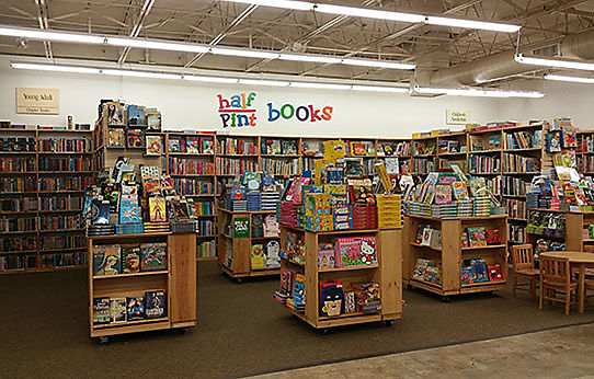 Half Price Books - HPB U City - St Louis, MO